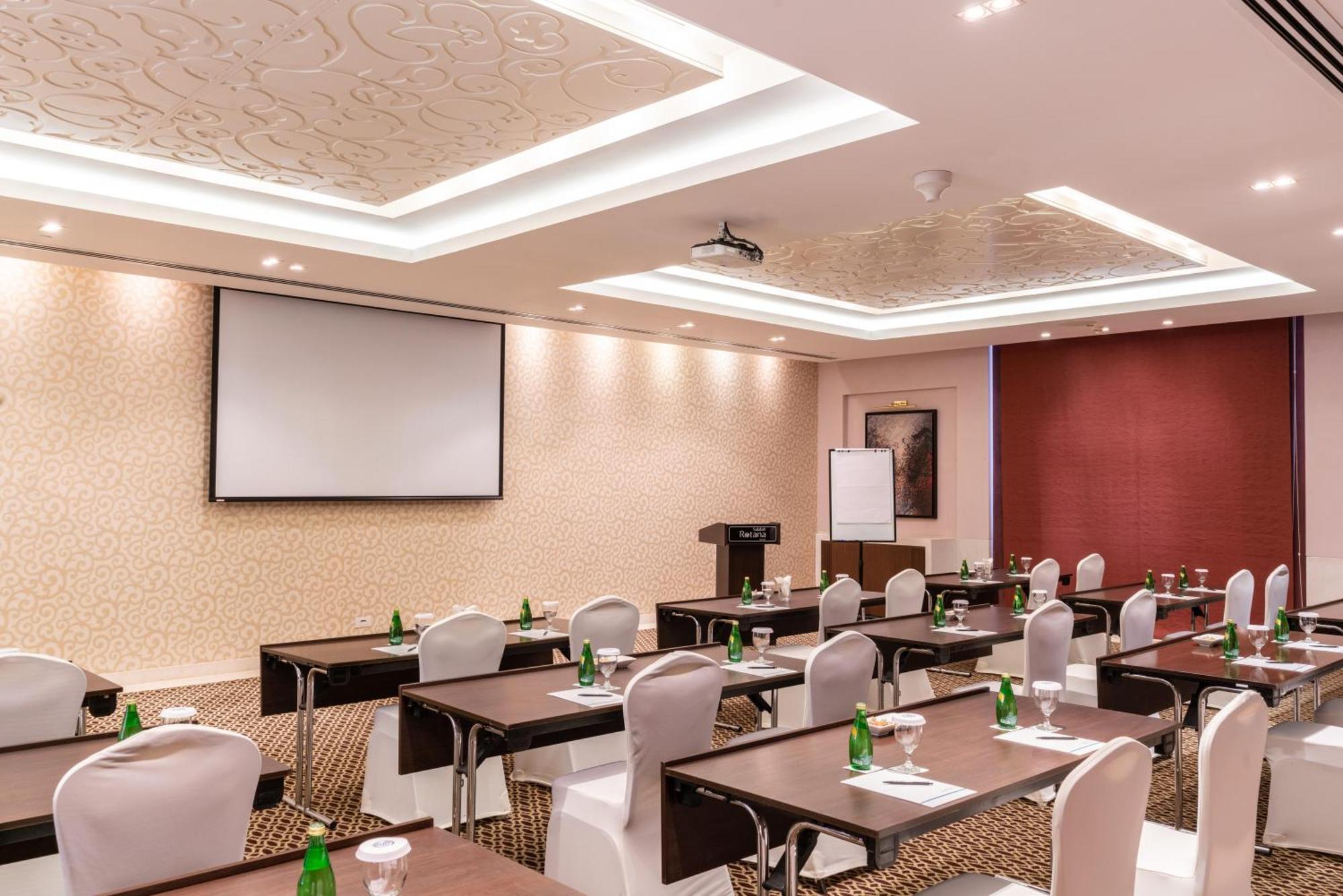 Salalah Rotana Resort Exterior foto Meeting room