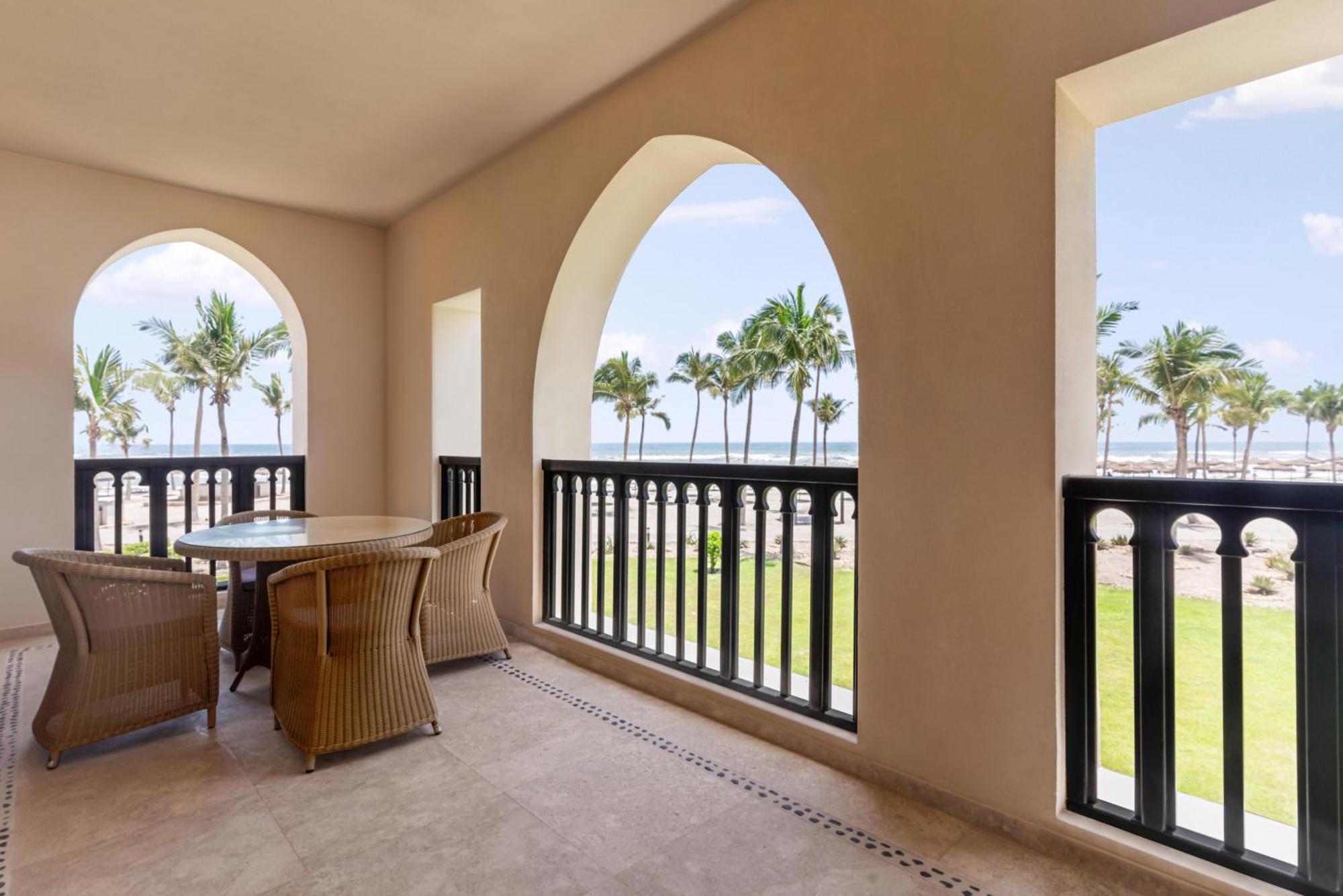 Salalah Rotana Resort Exterior foto